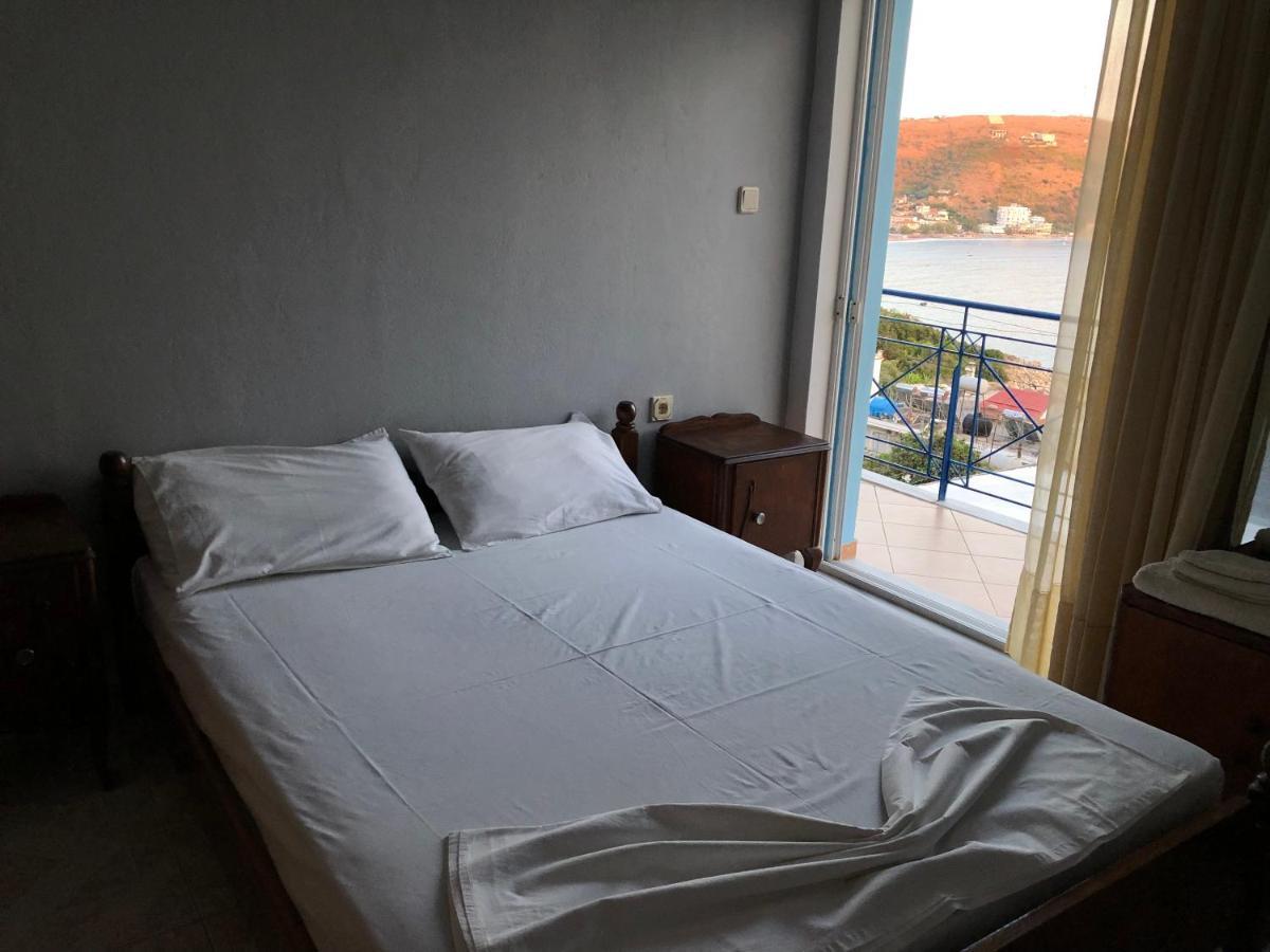 Dina House Appartement Himare Buitenkant foto