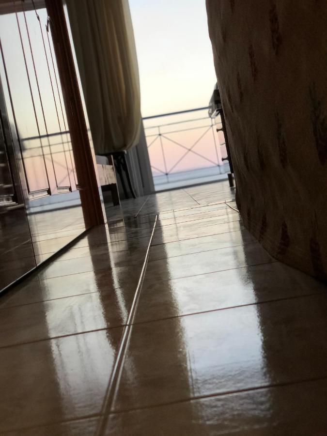 Dina House Appartement Himare Buitenkant foto