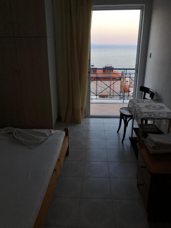 Dina House Appartement Himare Buitenkant foto
