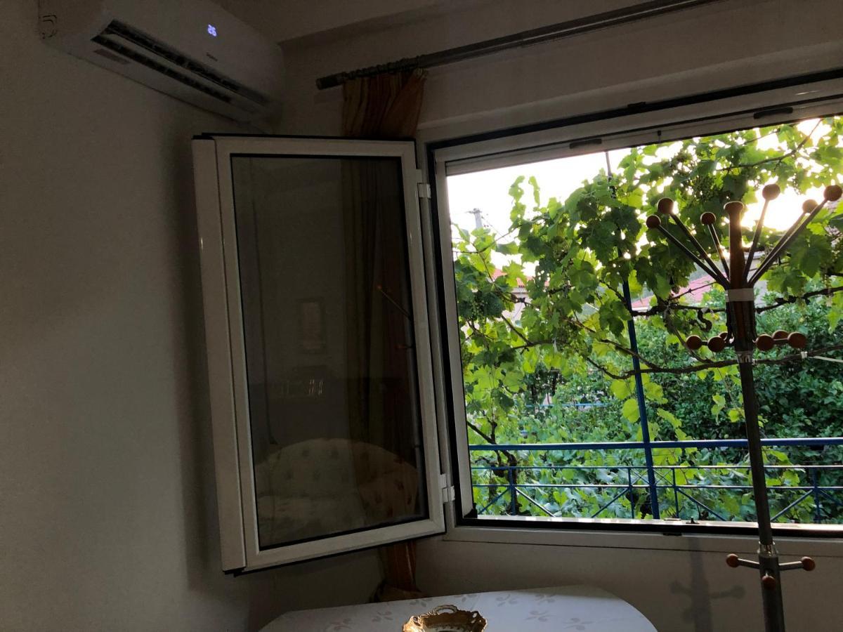 Dina House Appartement Himare Buitenkant foto