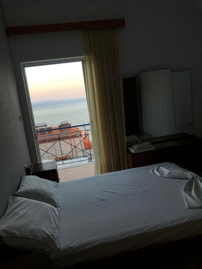 Dina House Appartement Himare Buitenkant foto