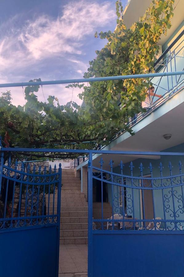 Dina House Appartement Himare Buitenkant foto
