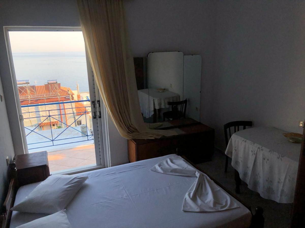 Dina House Appartement Himare Buitenkant foto