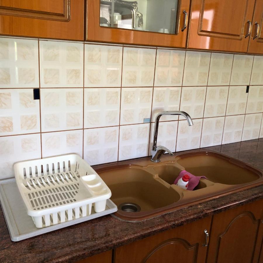 Dina House Appartement Himare Buitenkant foto