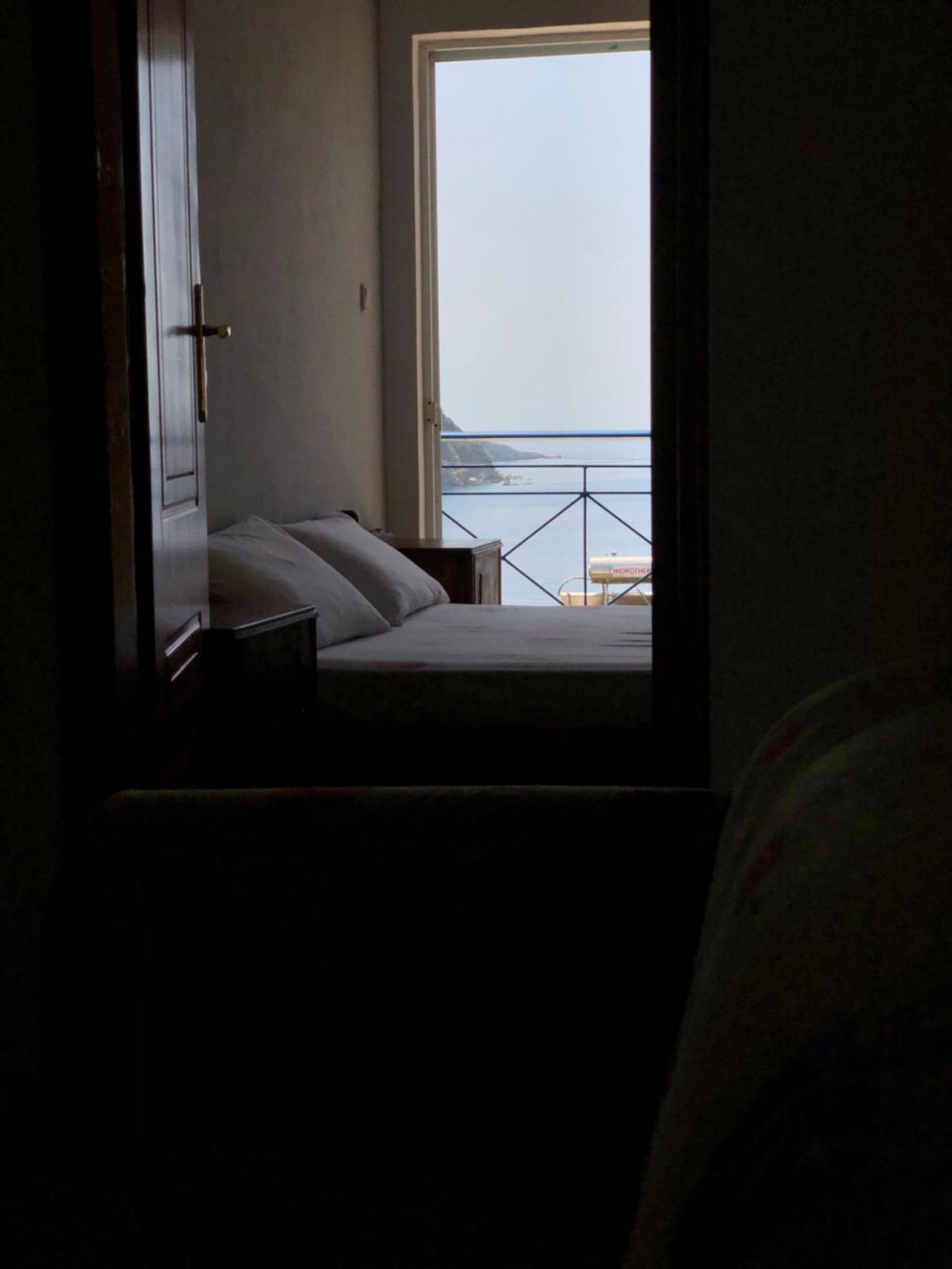 Dina House Appartement Himare Buitenkant foto